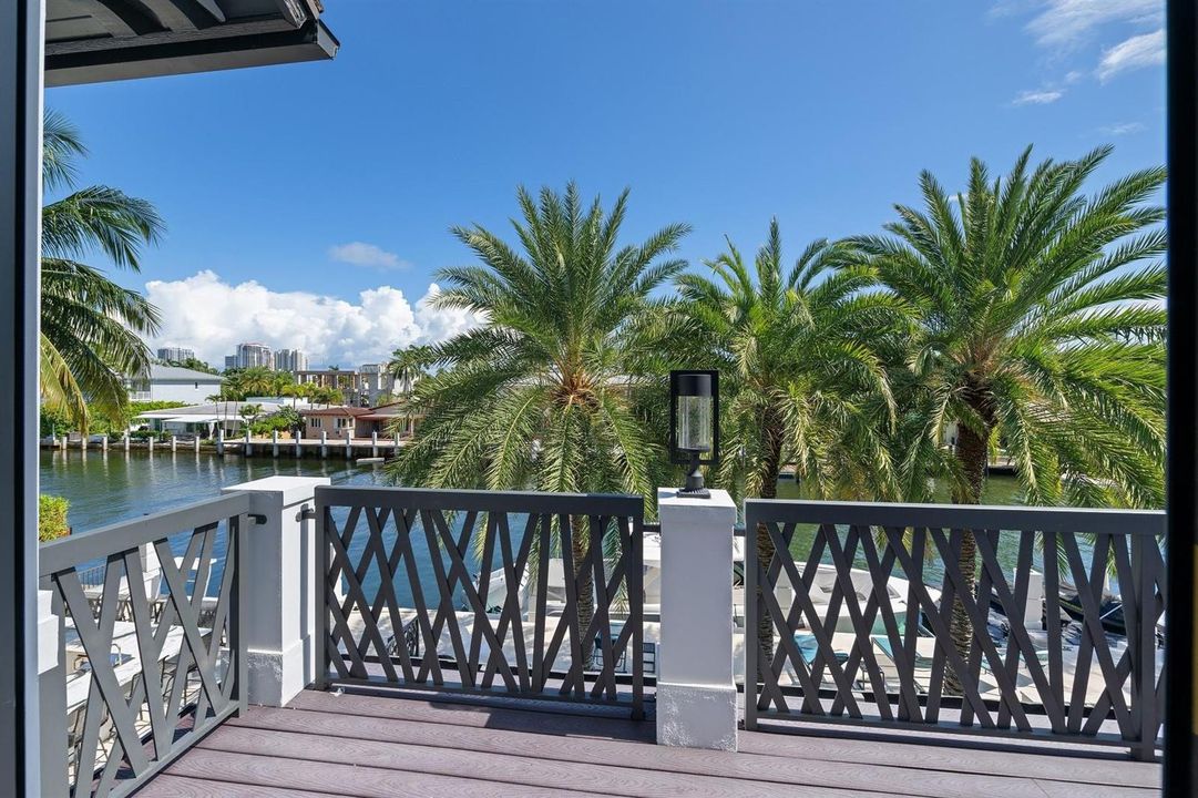 2nd Level Deck