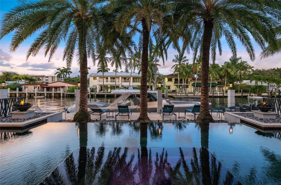 Pool & Spa
