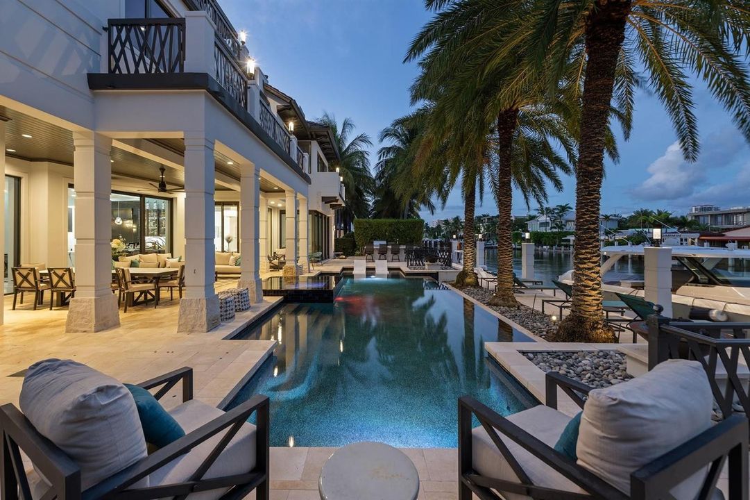 Pool & Outdoor Living Space