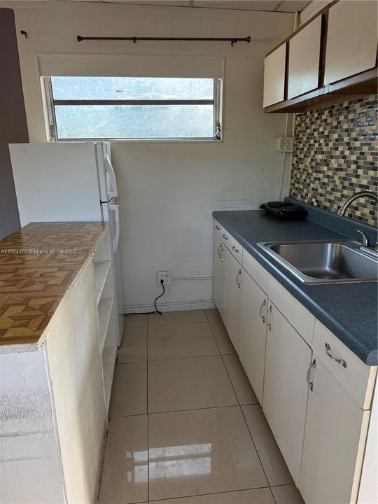 Recently Rented: $1,150 (0 beds, 1 baths, 1519 Square Feet)