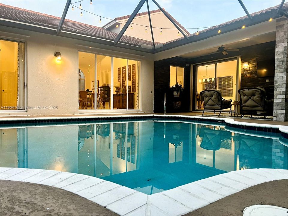 Recently Rented: $5,900 (4 beds, 3 baths, 2776 Square Feet)