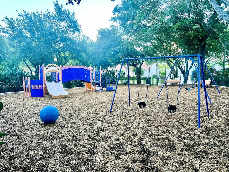 Recently Rented: $5,900 (4 beds, 3 baths, 2776 Square Feet)