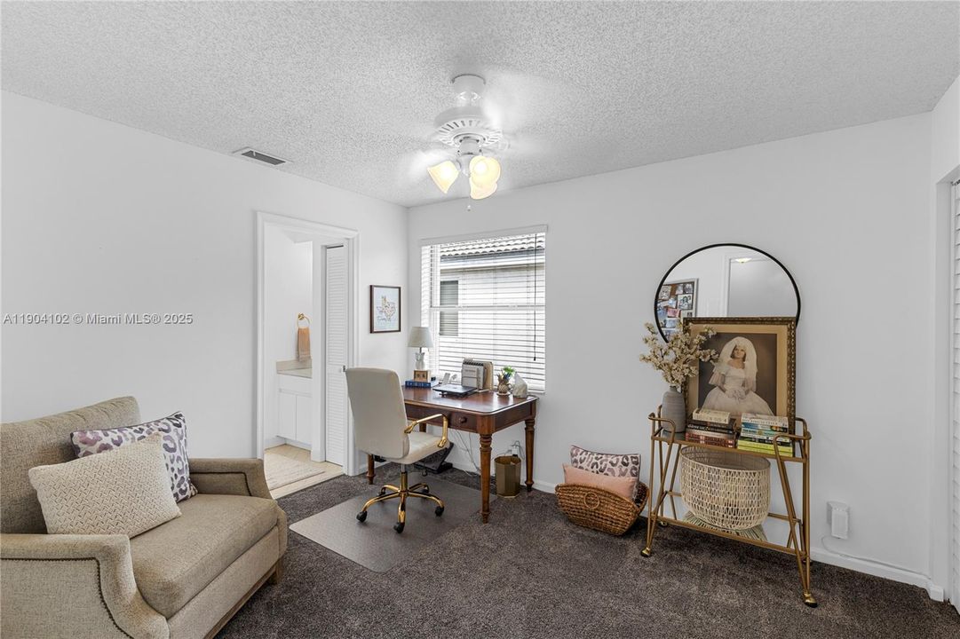 Recently Rented: $5,900 (4 beds, 3 baths, 2776 Square Feet)