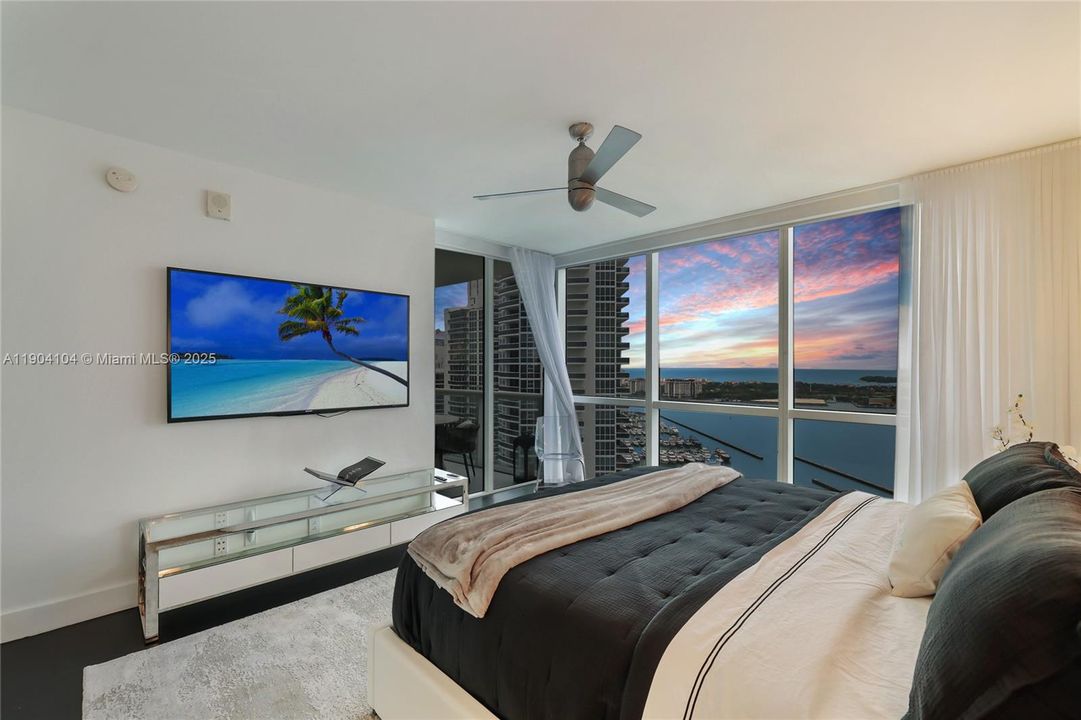 For Rent: $25,000 (3 beds, 3 baths, 2158 Square Feet)