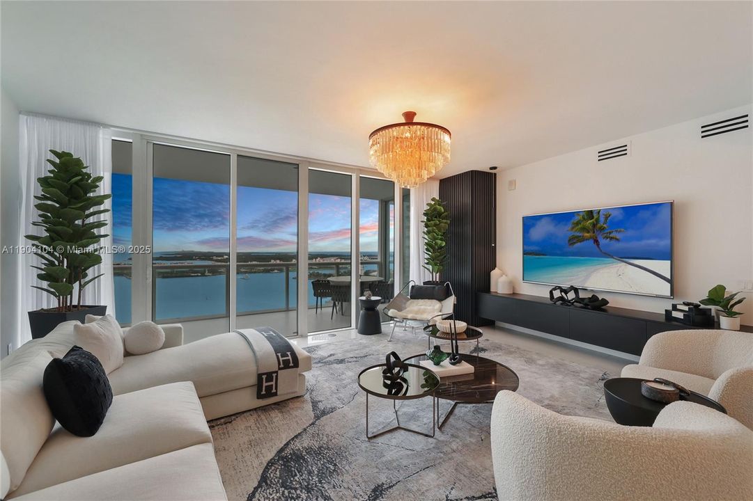 For Rent: $25,000 (3 beds, 3 baths, 2158 Square Feet)