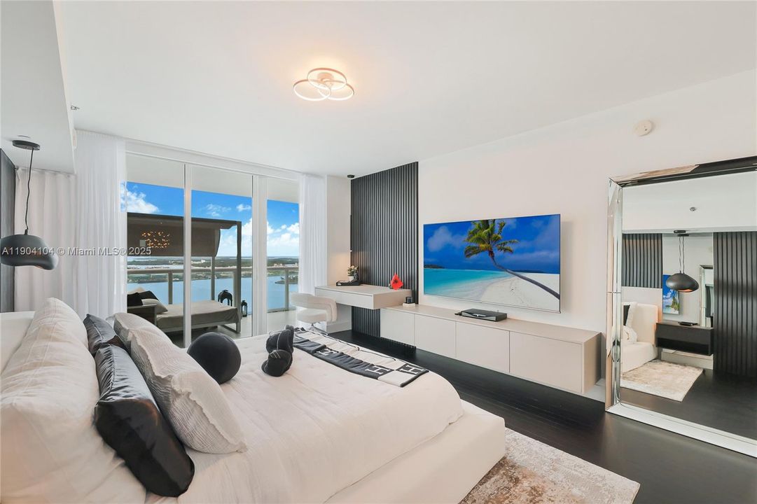 For Rent: $25,000 (3 beds, 3 baths, 2158 Square Feet)