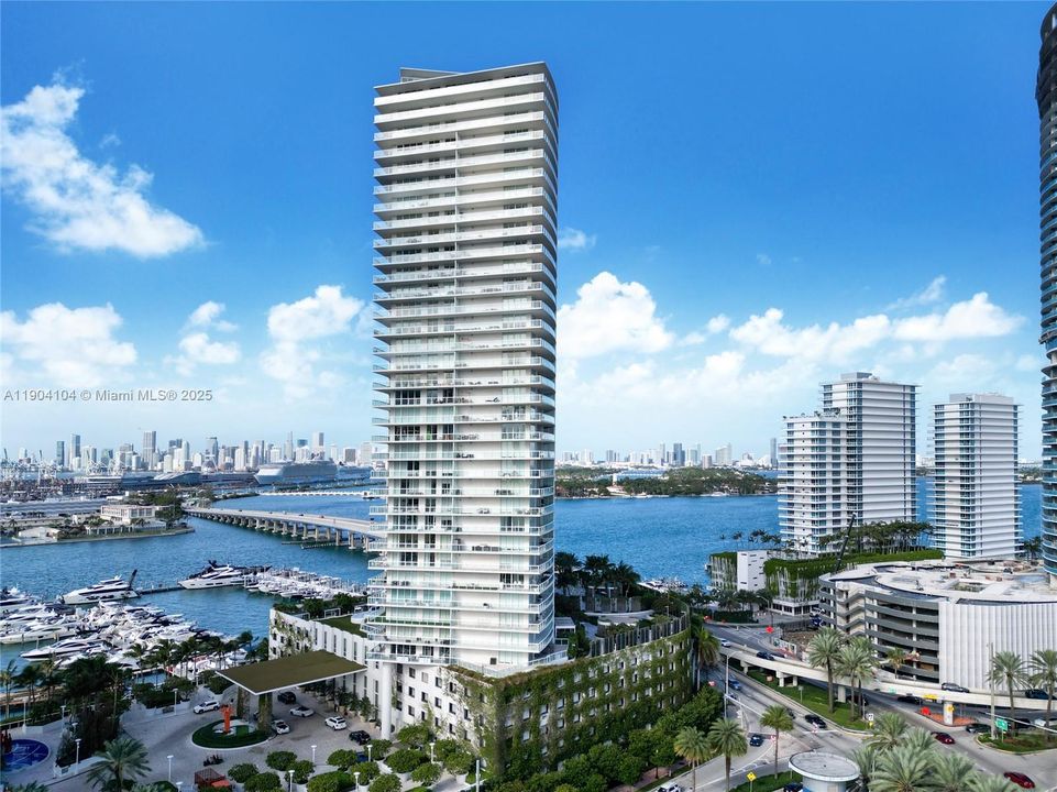 For Rent: $25,000 (3 beds, 3 baths, 2158 Square Feet)