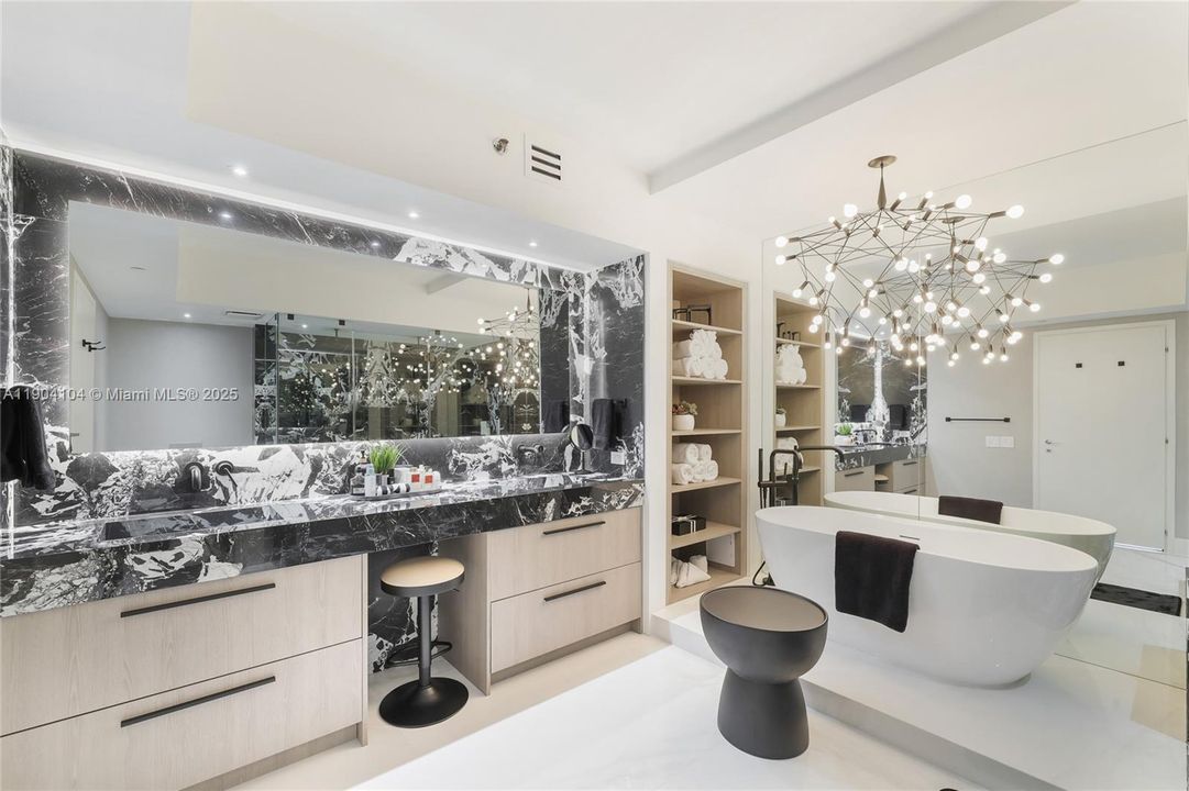 For Rent: $25,000 (3 beds, 3 baths, 2158 Square Feet)