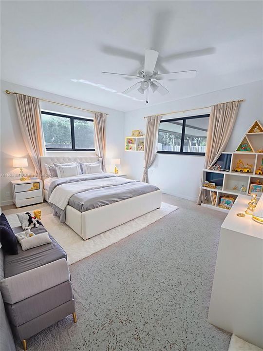 В аренду: $3,950 (4 спален, 2 ванн, 1434 Квадратных фут)