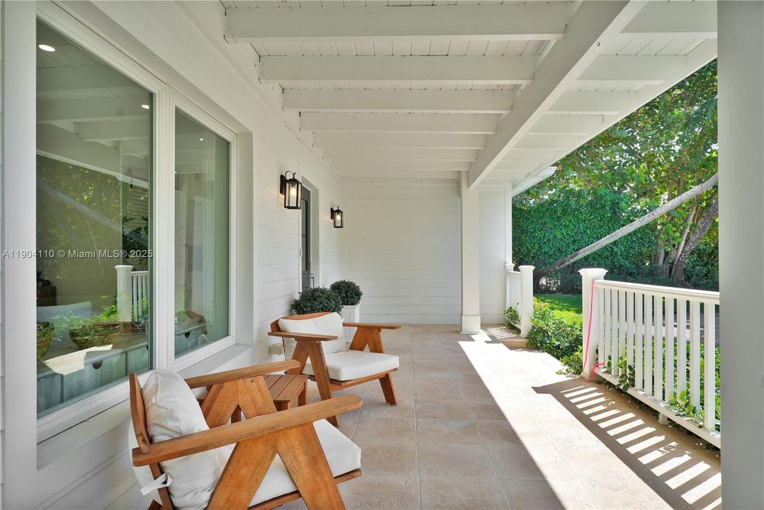 For Rent: $15,000 (4 beds, 3 baths, 2122 Square Feet)