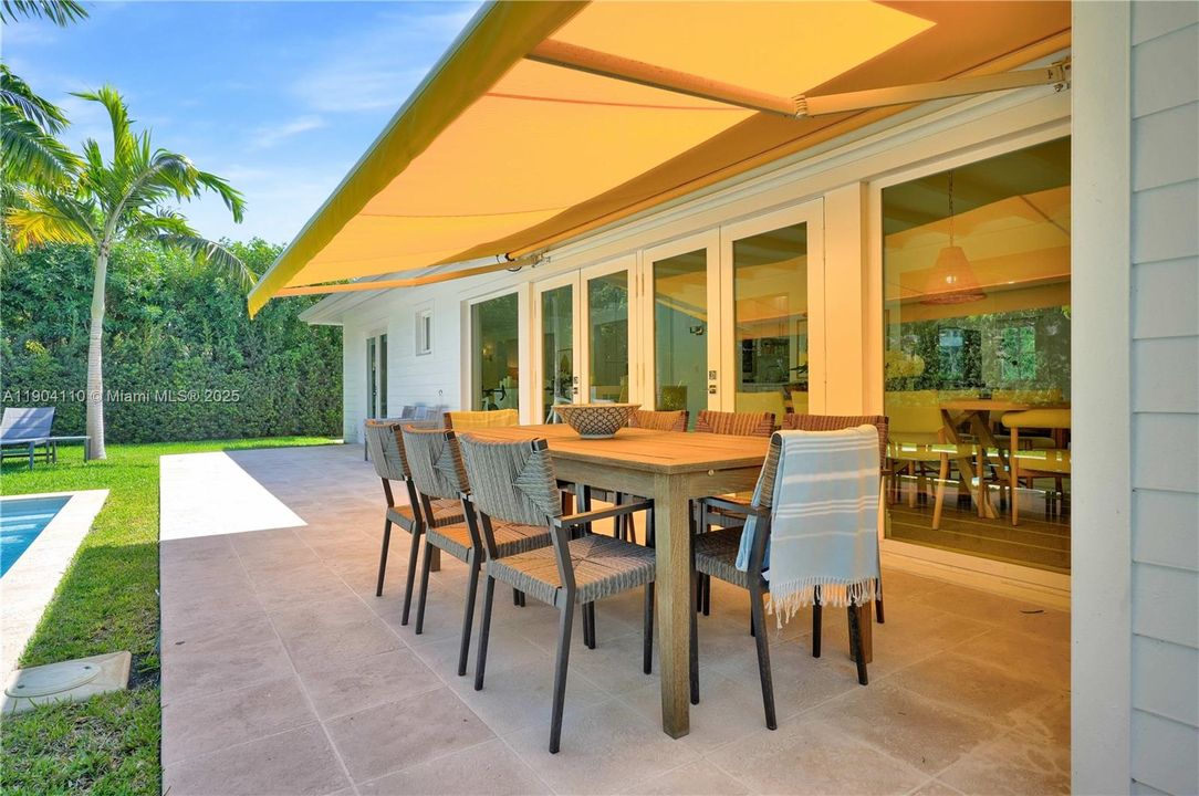 For Rent: $15,000 (4 beds, 3 baths, 2122 Square Feet)