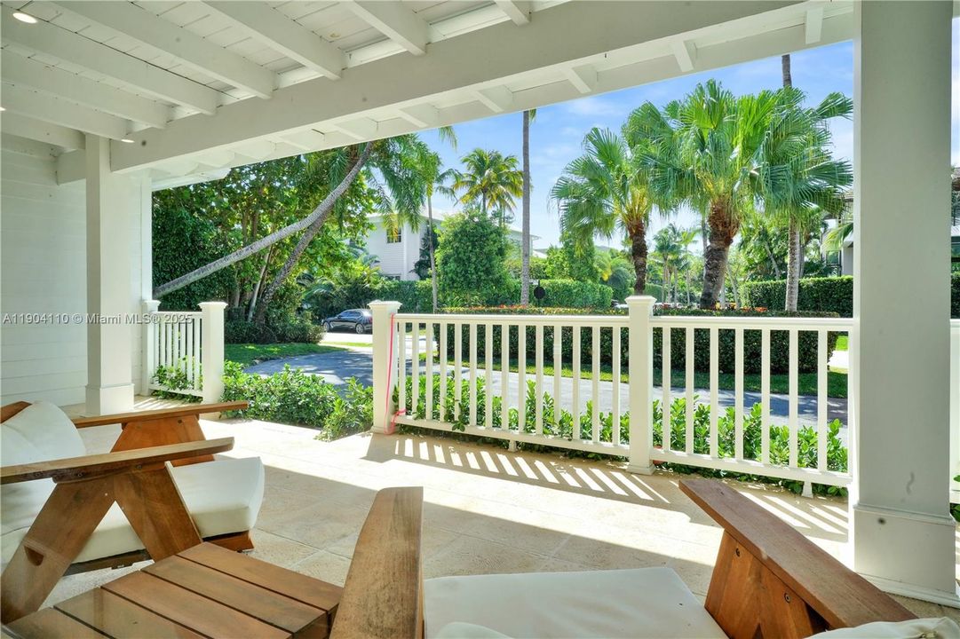 For Rent: $15,000 (4 beds, 3 baths, 2122 Square Feet)