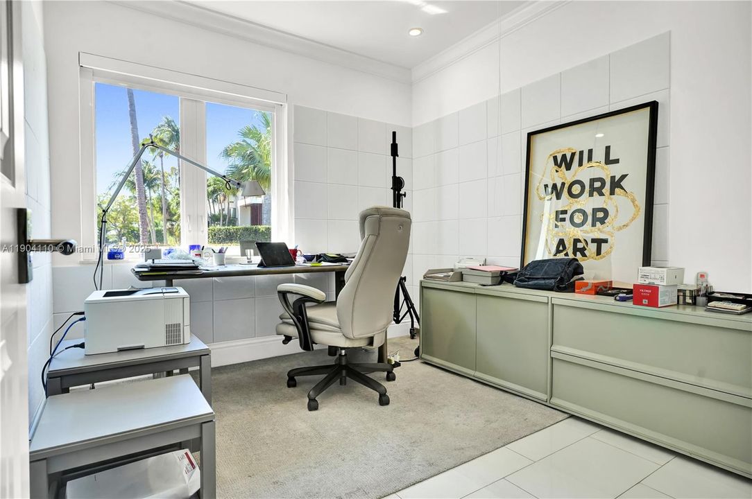 For Rent: $15,000 (4 beds, 3 baths, 2122 Square Feet)