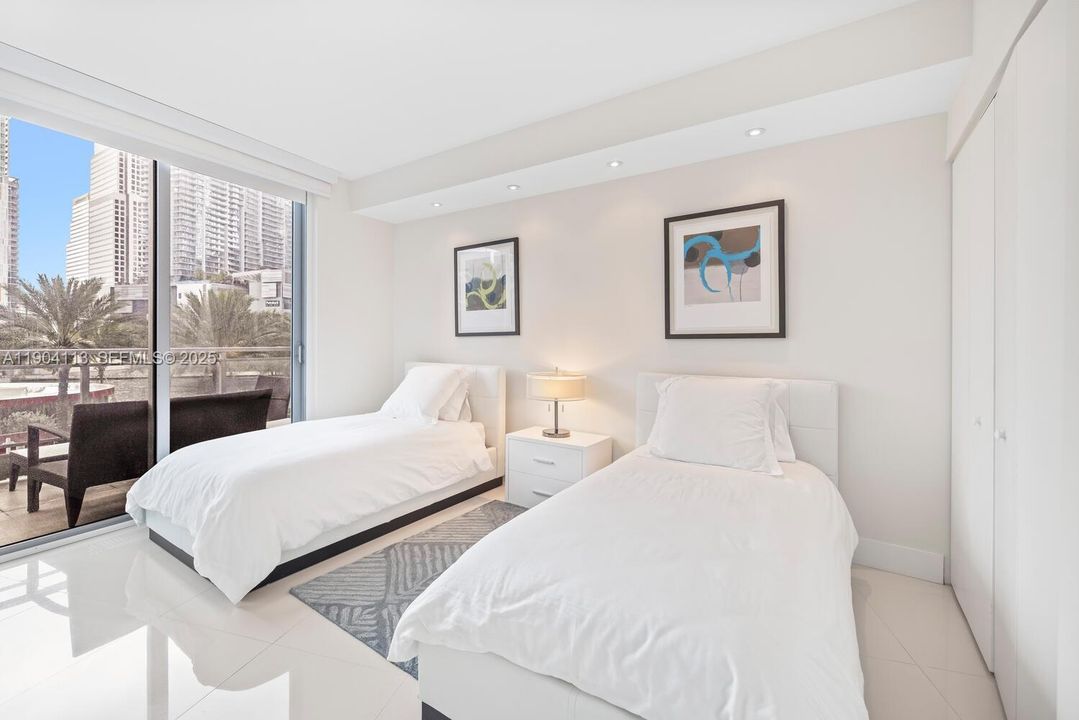 For Sale: $849,000 (3 beds, 3 baths, 1508 Square Feet)