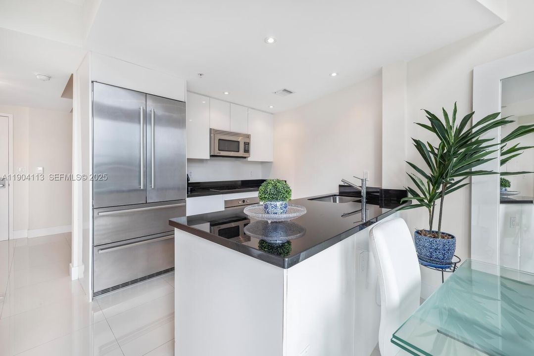 For Sale: $849,000 (3 beds, 3 baths, 1508 Square Feet)