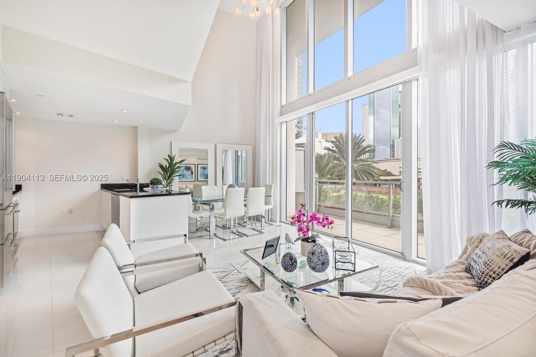 For Sale: $849,000 (3 beds, 3 baths, 1508 Square Feet)