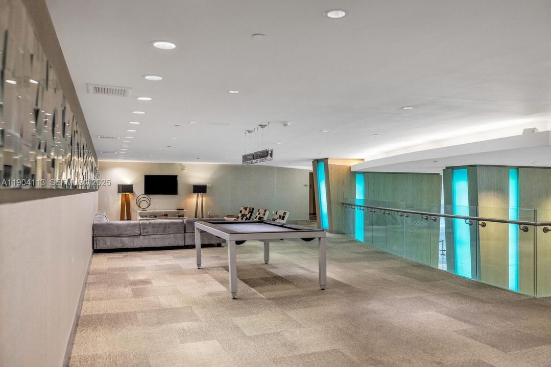 For Sale: $849,000 (3 beds, 3 baths, 1508 Square Feet)