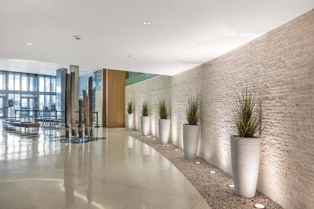 For Sale: $849,000 (3 beds, 3 baths, 1508 Square Feet)