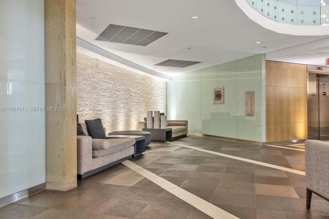 For Sale: $849,000 (3 beds, 3 baths, 1508 Square Feet)