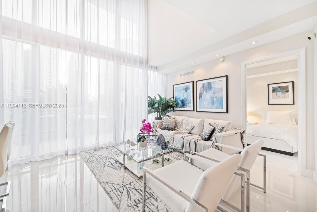 For Sale: $849,000 (3 beds, 3 baths, 1508 Square Feet)