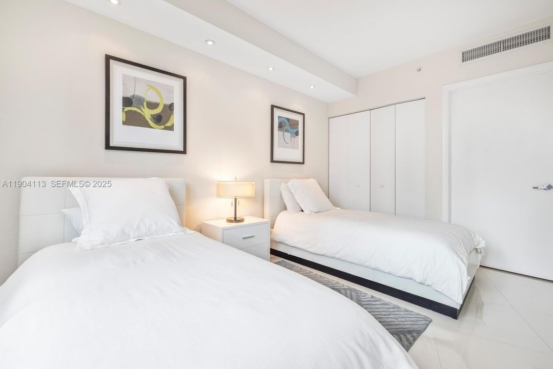 For Sale: $849,000 (3 beds, 3 baths, 1508 Square Feet)