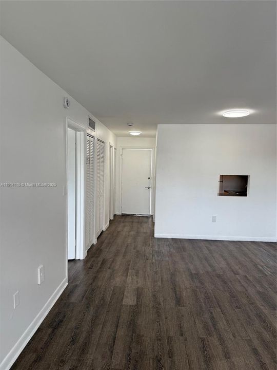 Recently Rented: $1,950 (1 beds, 1 baths, 669 Square Feet)