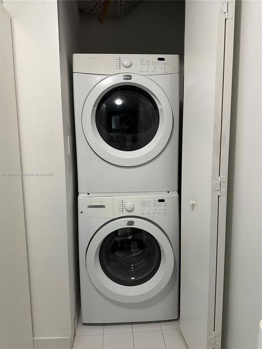 出租: $2,650 (1 贝兹, 1 浴室, 795 平方英尺)