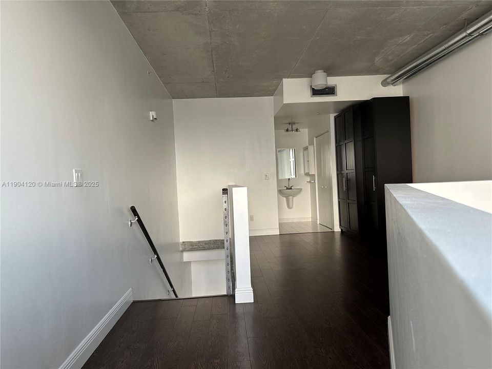 出租: $2,650 (1 贝兹, 1 浴室, 795 平方英尺)