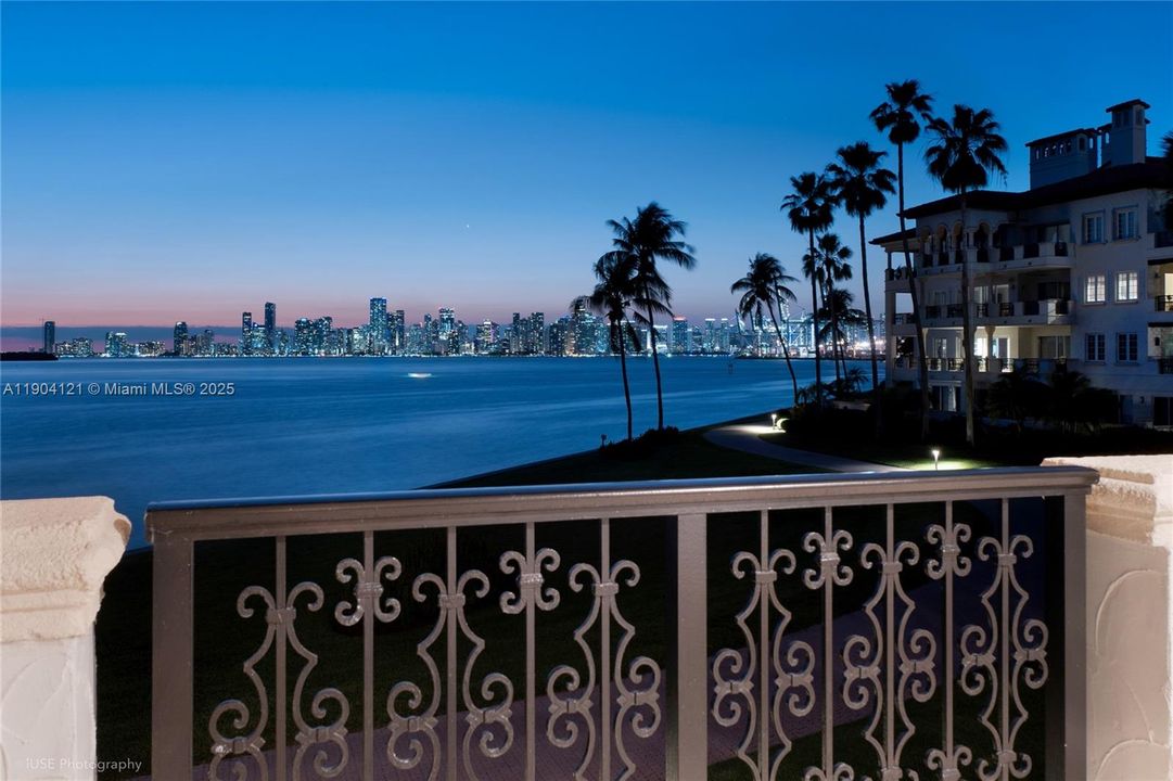 En Renta: $48,000 (3 camas, 3 baños, 4252 Pies cuadrados)