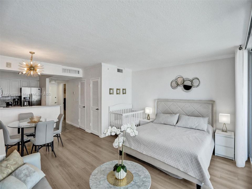 For Rent: $3,000 (0 beds, 1 baths, 482 Square Feet)