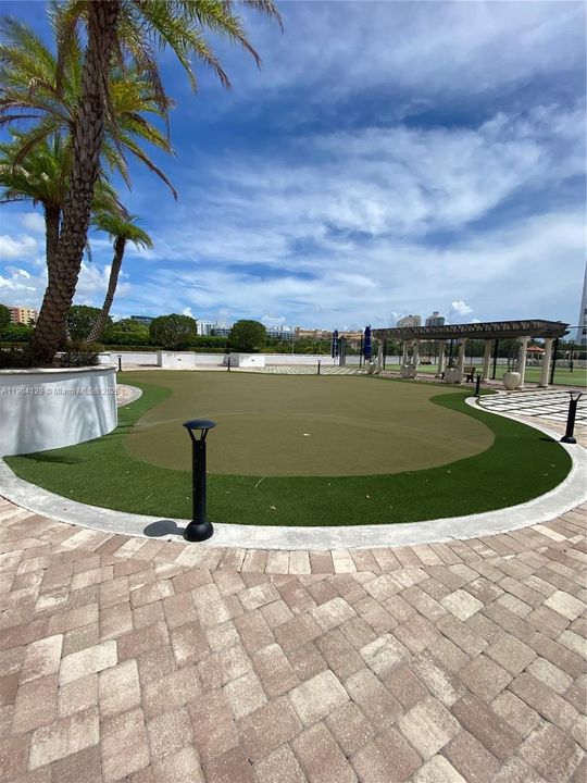 For Rent: $2,700 (2 beds, 2 baths, 1466 Square Feet)