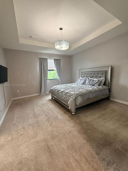 For Sale: $450,000 (3 beds, 2 baths, 1829 Square Feet)