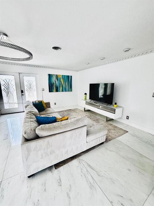 En Renta: $8,700 (3 camas, 2 baños, 1313 Pies cuadrados)