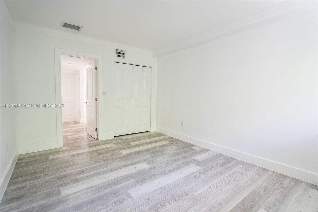 Recently Rented: $1,950 (1 beds, 1 baths, 610 Square Feet)