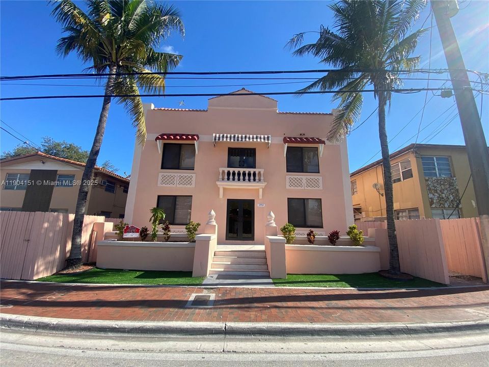 Recently Rented: $1,550 (1 beds, 1 baths, 650 Square Feet)