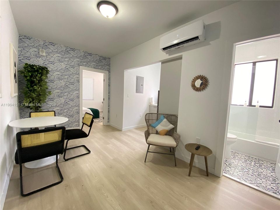 Recently Rented: $1,550 (1 beds, 1 baths, 650 Square Feet)