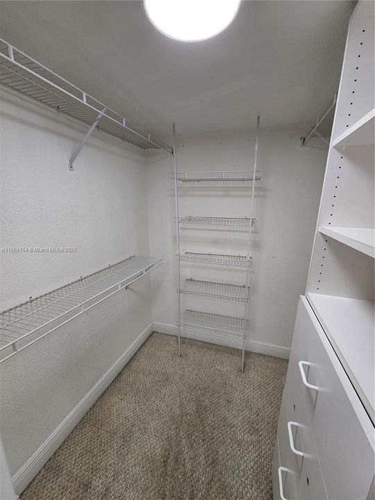 For Rent: $2,650 (3 beds, 2 baths, 1190 Square Feet)