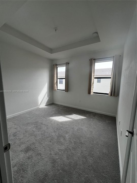 For Rent: $2,650 (3 beds, 2 baths, 1331 Square Feet)