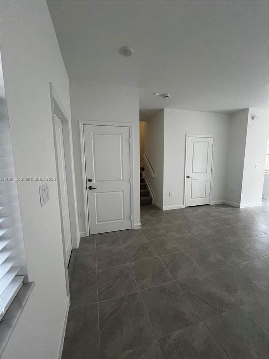 For Rent: $2,650 (3 beds, 2 baths, 1331 Square Feet)