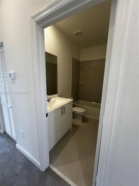 For Rent: $2,650 (3 beds, 2 baths, 1331 Square Feet)