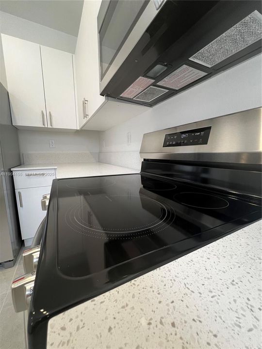 For Rent: $2,650 (3 beds, 2 baths, 1331 Square Feet)