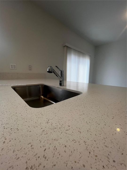 For Rent: $2,650 (3 beds, 2 baths, 1331 Square Feet)