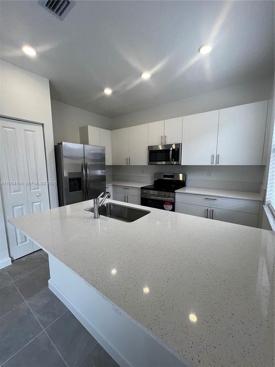 For Rent: $2,650 (3 beds, 2 baths, 1331 Square Feet)