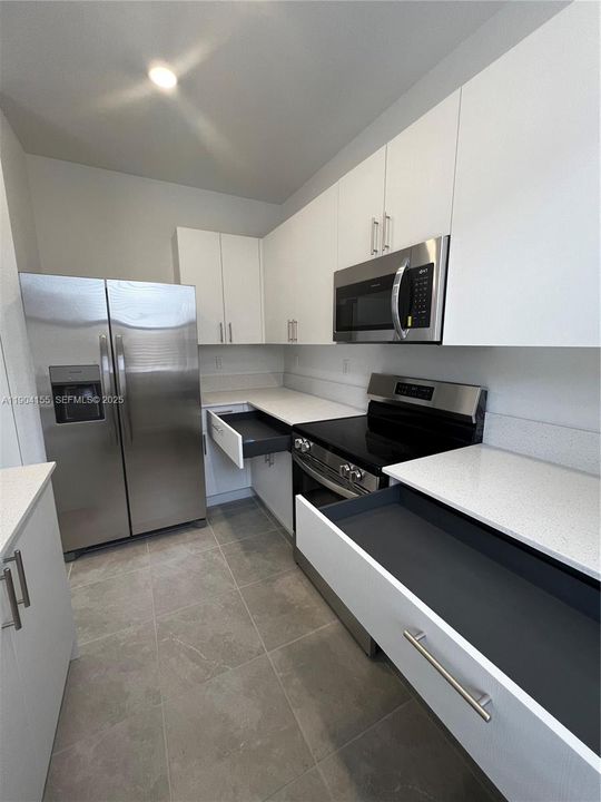 For Rent: $2,650 (3 beds, 2 baths, 1331 Square Feet)