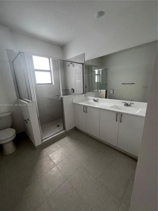 For Rent: $2,650 (3 beds, 2 baths, 1331 Square Feet)