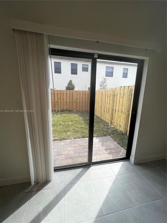 For Rent: $2,650 (3 beds, 2 baths, 1331 Square Feet)