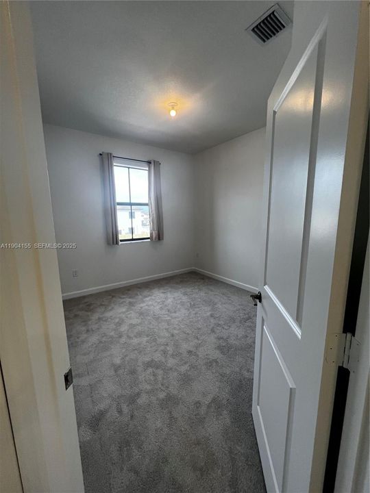 For Rent: $2,650 (3 beds, 2 baths, 1331 Square Feet)