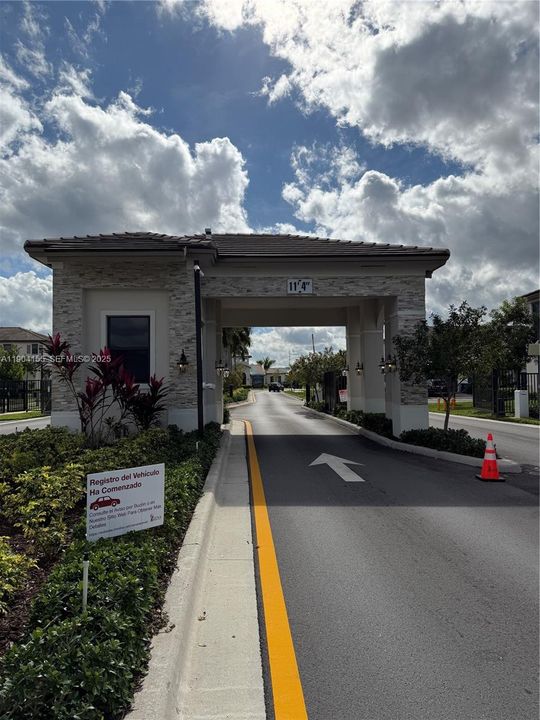 For Rent: $2,650 (3 beds, 2 baths, 1331 Square Feet)