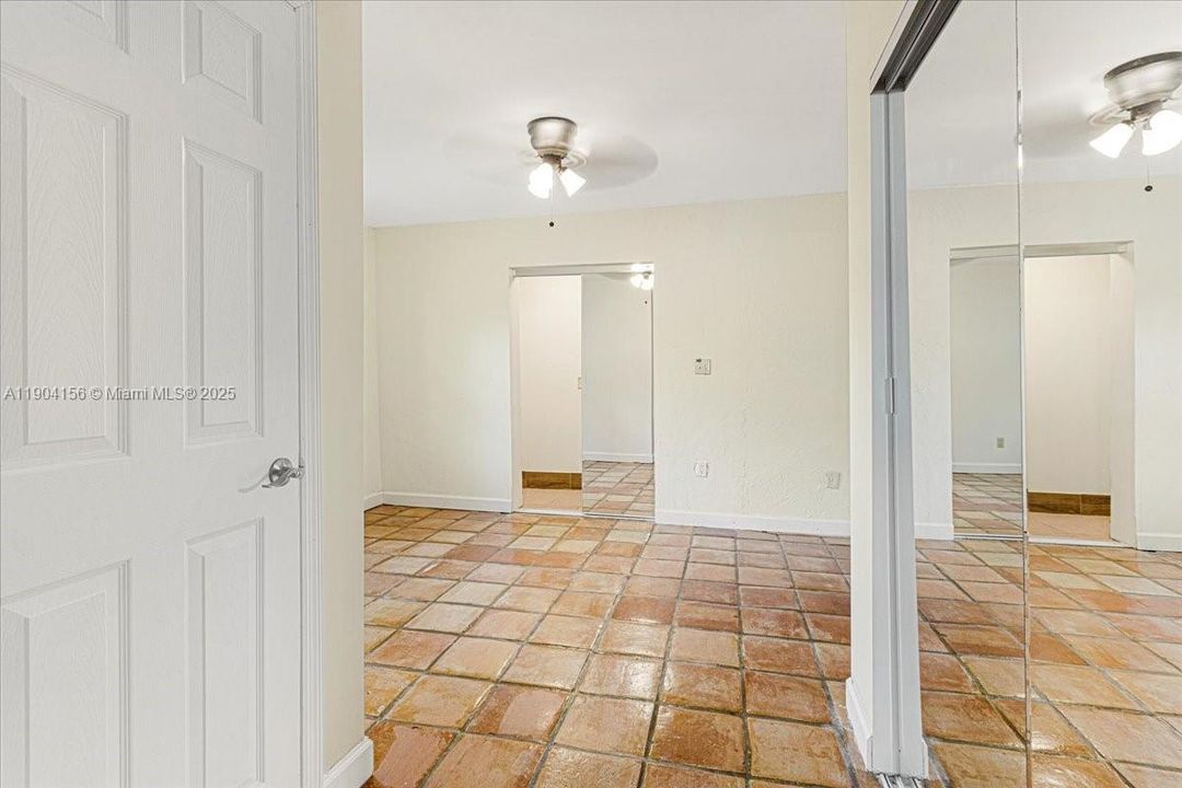 Recently Rented: $3,000 (3 beds, 2 baths, 1410 Square Feet)