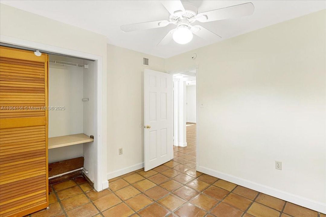 Recently Rented: $3,000 (3 beds, 2 baths, 1410 Square Feet)